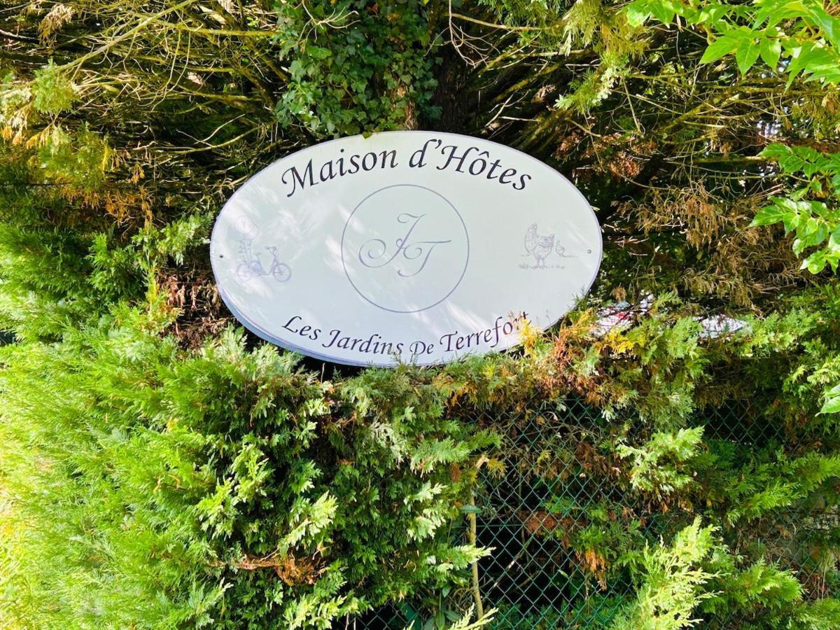 Gite Les Jardins De Terrefort Saumur Buitenkant foto